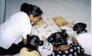 Puzzle-Spiele aus Deutschland fürs Chathura-Kinderheim in Sri Lanka 