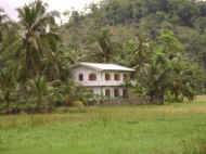 Neubau - Fernansicht-- Chathura-Kinderheim in Sri Lanka 