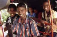 die drei tamilischen Geschwister, die seit Juni 2007 im Chathura-Kinderheim in Sri Lanka leben 