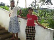 Nishanthi und Disna im Chathura-Kinderheim in Sri Lanka 