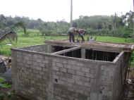 Bauarbeiten fuer den neuen Sanitaerbereich des Chathura-Kinderheims 