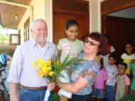 Klaus und Monika Hasemann aus Zweibruecken besuchen ihr Patenkind Sewwandi im Chathura-Kinderheim in Sri Lanka