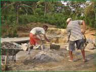 Brunnenbauarbaiten beim Chathura-Kinderheim in Sri Lanka 