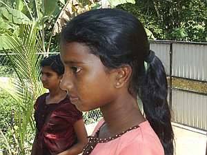 Dilhani im Chathura-Kinderheim in Sri Lanka 