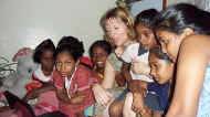Besuch von der Schülerfirma Ajantha im Chathura-Kinderheim in Sri Lanka