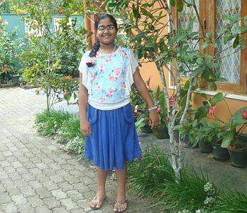 unsere beste Schuelerin Sewwandi im Chathura-Kinderheim in Sri Lanka 