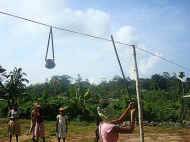 Spiele zum Neujahrsfest im Chathura-Kinderheim in Sri Lanka 