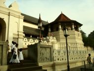 Der heilige Zahntempel in Kandy. 