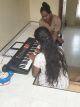 die Kinder im Chathura-Kinderheim lernen Klavier spielen