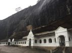 Ausflug des Chathura-Kinderheims zum Goldenen Tempel von Dambulla