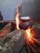 alle warten darauf, dass die Milch überkocht, erst dann beginnt das Neue Jahr